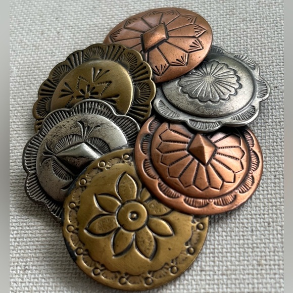 Vintage Southwestern Style Concho Brooch Pin – Mixed Metal Tones - Picture 2 of 3
